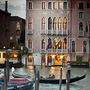 Pesaro Palace İtalya