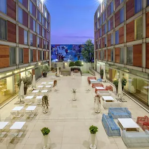 Doubletree By Hilton מלון מילאנו