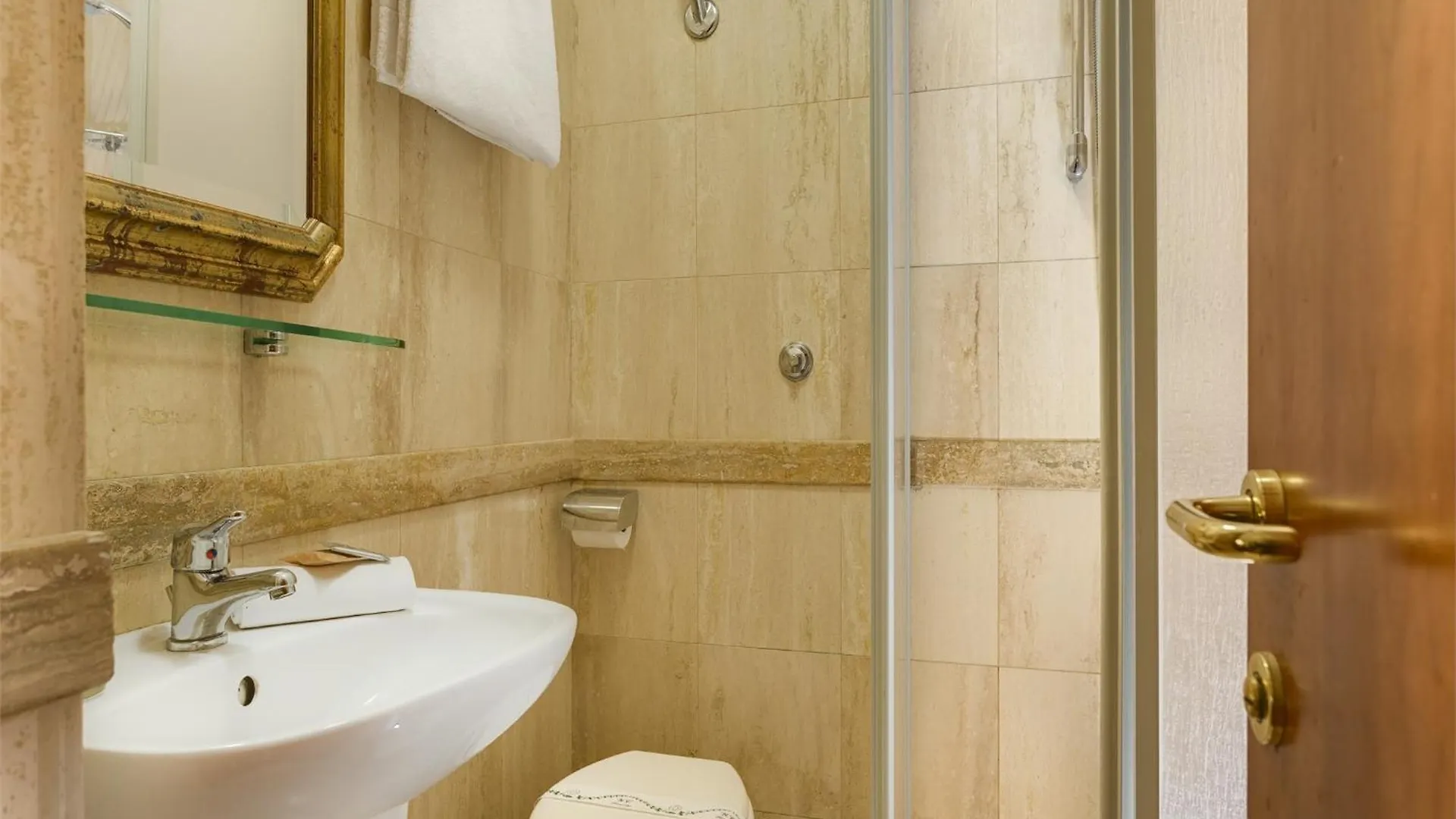 Hotel Aberdeen Róma 3*,